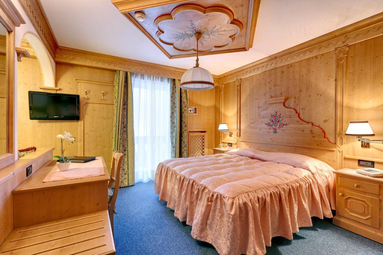 Hotel Columbia & Spa Cortina d'Ampezzo Room photo